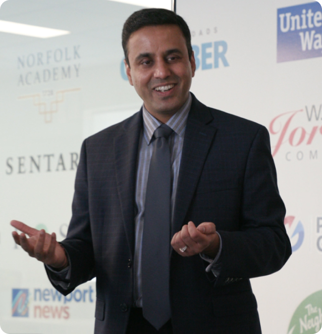 Pratik hosting a seminar at TechArk